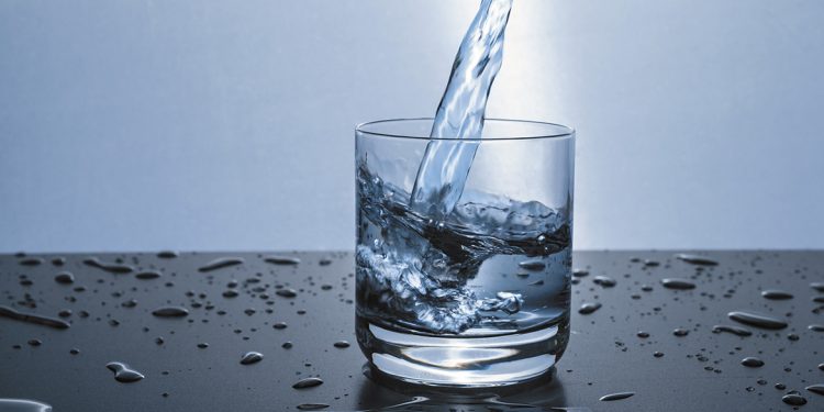 L'Italia è il primo Paese per consumo di acqua in bottiglia in Europa e il terzo nel mondo. Perché continuiamo a snobbare l'acqua del rubinetto con l'impatto ambientale che ne deriva? Ci risponde Allan Bay 👉 bit.ly/3U2IED1