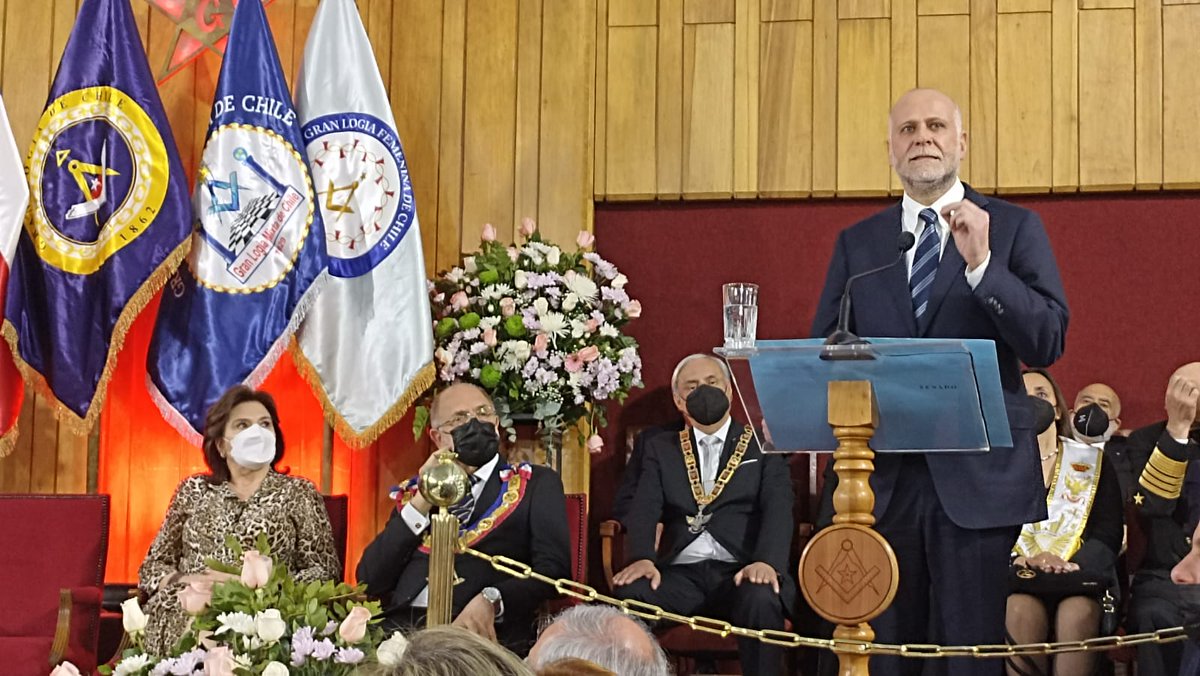 GLMCH_'s tweet photo. Pdte. del Senado, Álvaro Elizalde en #Fraternitas2022 dijo que Chile vive un momento crucial para su democracia y que todos estamos llamados a realizar un aporte y que debemos sentirnos orgullosos del país que entre todos y todas hemos construidos. https://t.co/qX5Zib0SZh