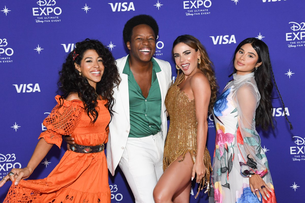 DisneyAnimation's tweet photo. The Disney Legends ceremony included a fantastical and magical performance of the voice cast behind #Encanto's "We Don't Talk About Bruno!" 🎵 Join us today at 3:30 PM at the Premiere Stage for A Celebration of Disney Animation’s Encanto — Technology Powered by AT&amp;T 5G! #D23Expo https://t.co/rvr6L5LZqn