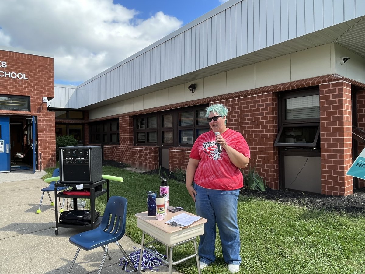 Robin Busick tweet media