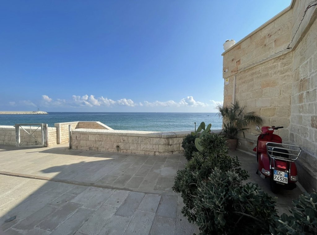 A_B_World's tweet photo. Destination #3

📌 Monopoli #Italy

Monopoli is a town and municipality in Italy, in the Metropolitan City of Bari and region of Apulia. https://t.co/OfUW0ImfpE