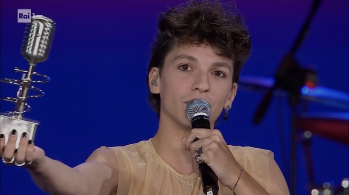 Sarinado94's tweet photo. “Grazie davvero a tutti voi, so che a volte può essere scontato però secondo me non lo è”

È quel suo essere umile che lo rende diverso dagli altri 💛 #luigistrangis #LuigistrangisArena https://t.co/nGiKDtioan