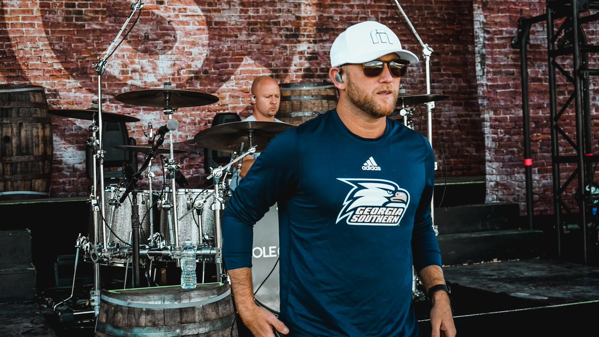 Cole Swindell tweet media