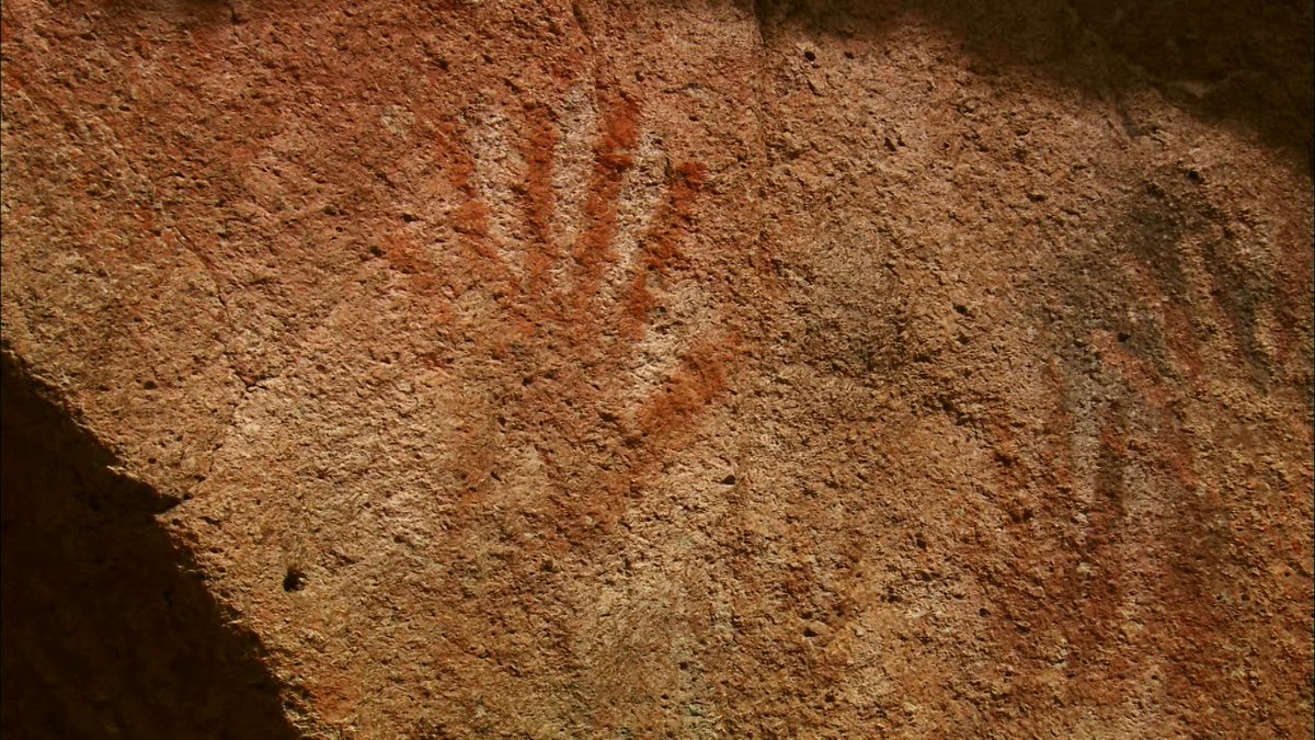 洞窟に残された無数の手形。アルゼンチンの世界遺産、リオ・ピントゥラスの手の洞窟です。800以上もある手形のほとんどが左手。まさに奇想天外･･･今日午後6時放送「世界遺産　7つの不思議」で紹介します。
#世界遺産 #アルゼンチン #リオ・ピントゥラス #手の洞窟 #不思議