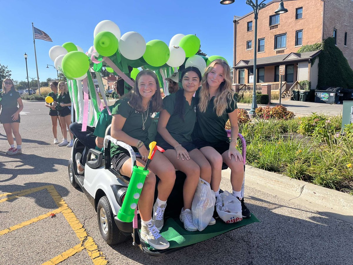 deanna79054793's tweet photo. @GC_GirlsGolf should have their own dedicated golf cart all the time! #noseatbeltrequired,#HOCOpartee https://t.co/ebeUSKGrwS