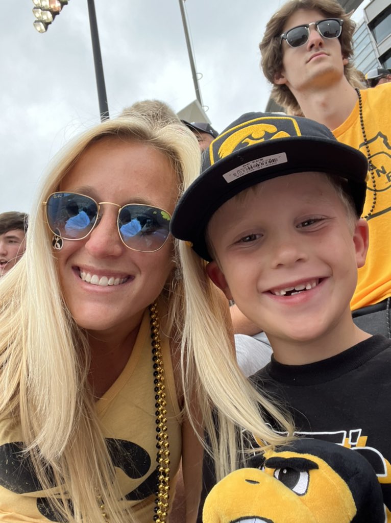 Chelsea Bachman tweet media