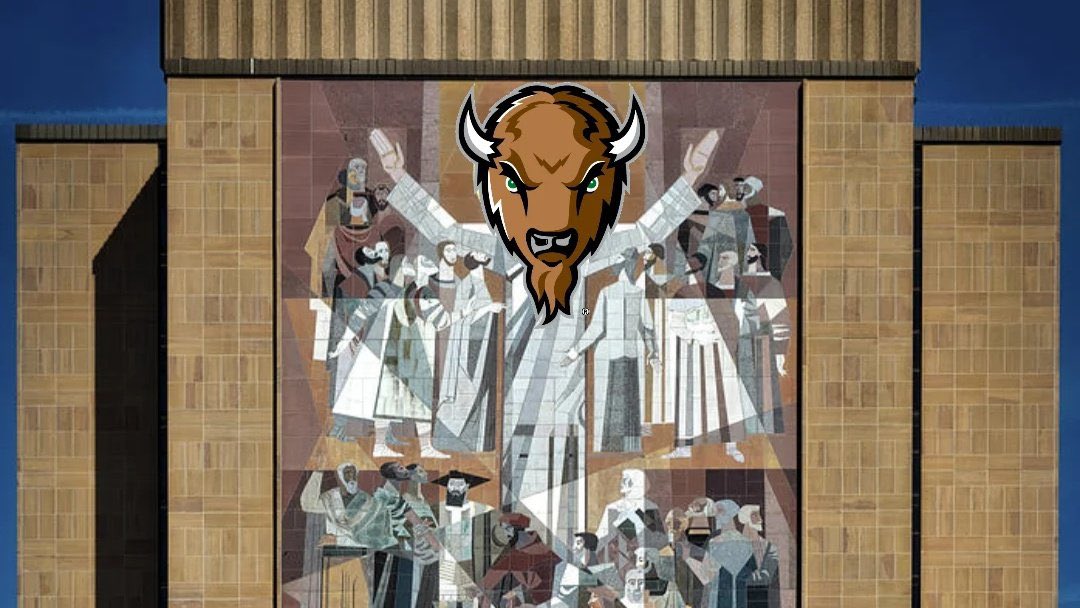 BarstoolMU's tweet photo. HANG IT IN THE LOURVE https://t.co/TUSTrHCHu9
