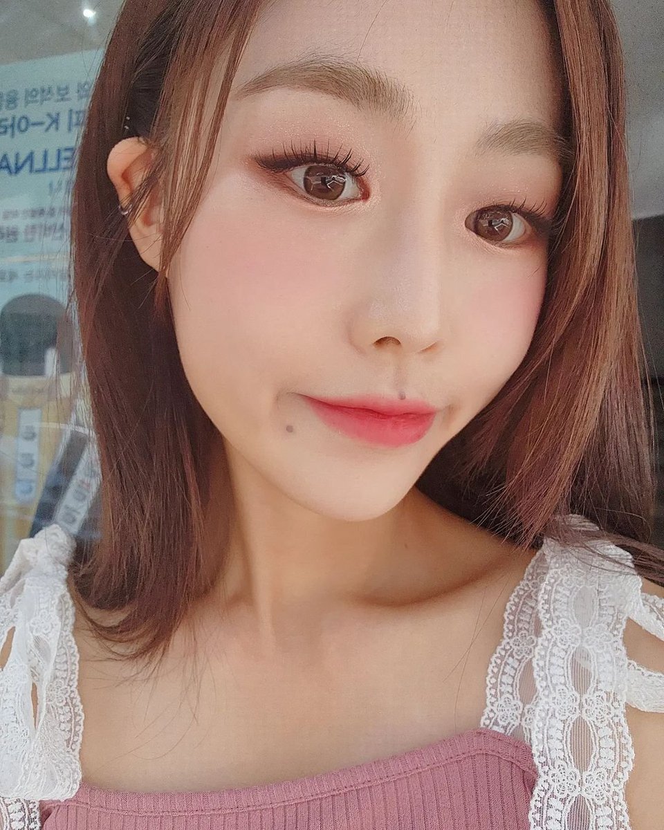 geulyz's tweet photo. 220902 #Lovelyz #LEESUJEONG INSTAGRAM
See you at #MrRadio relatable by generation #MZLab later at 5 PM💓 https://t.co/SVnREINSEJ