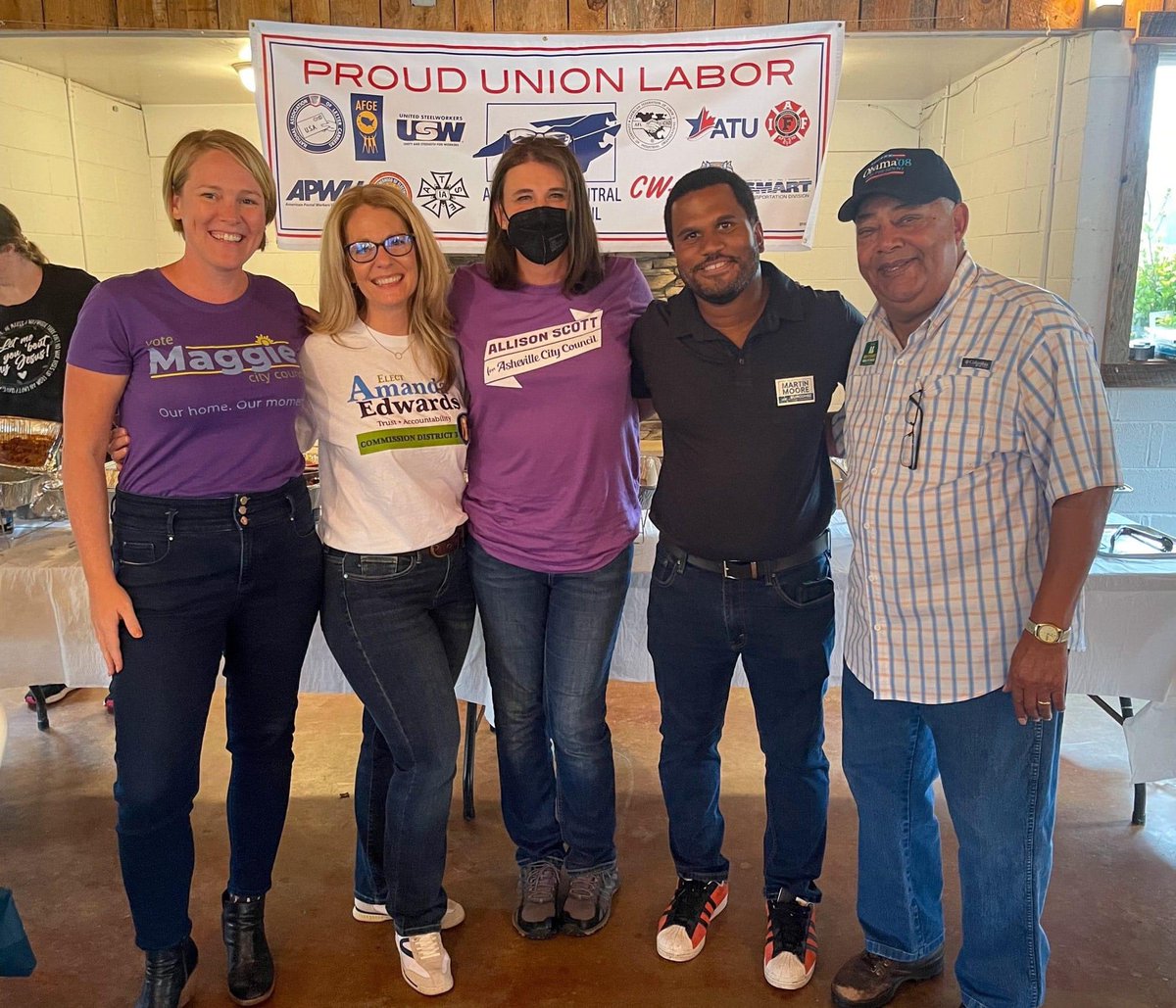 Martin4Buncombe's tweet photo. A little rain didn’t stop us from getting together with the WNC Central Labor Council for a great cookout. Proud to support WNC workers and connect with many new friends! #avl #wnc #avlpol #UnionStrong https://t.co/yNm7pgW1m7
