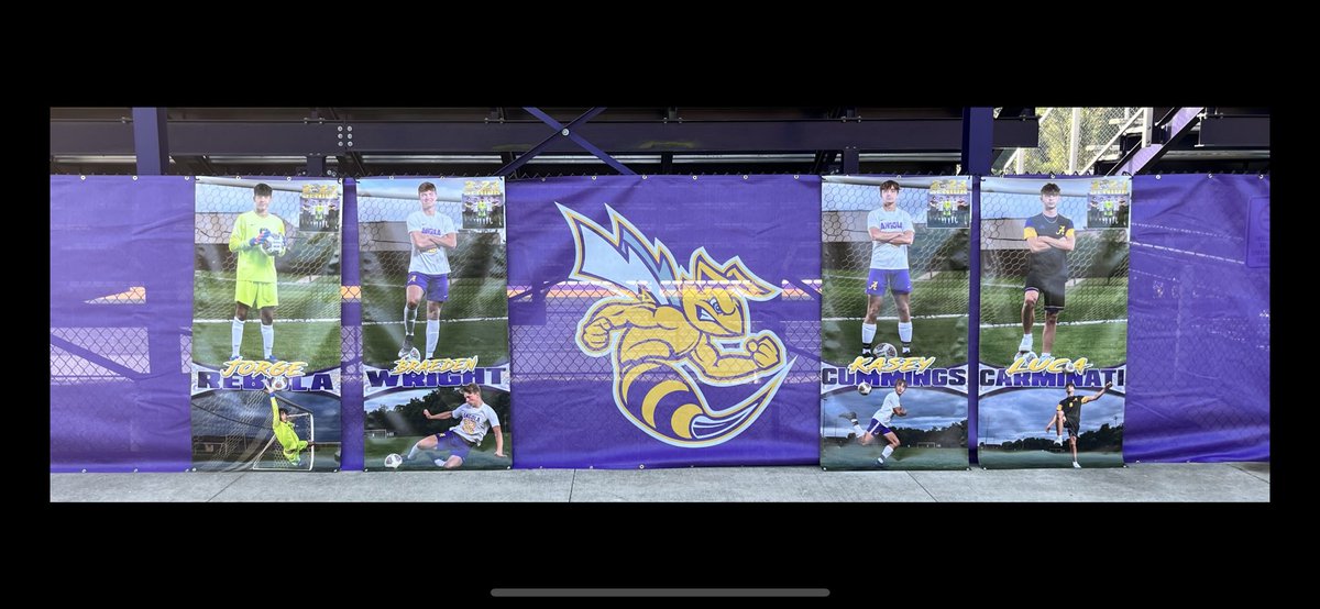 soufflemom's tweet photo. Celebrating our soccer seniors!
@AngolaBoyssoc https://t.co/zGsNc1p2mG