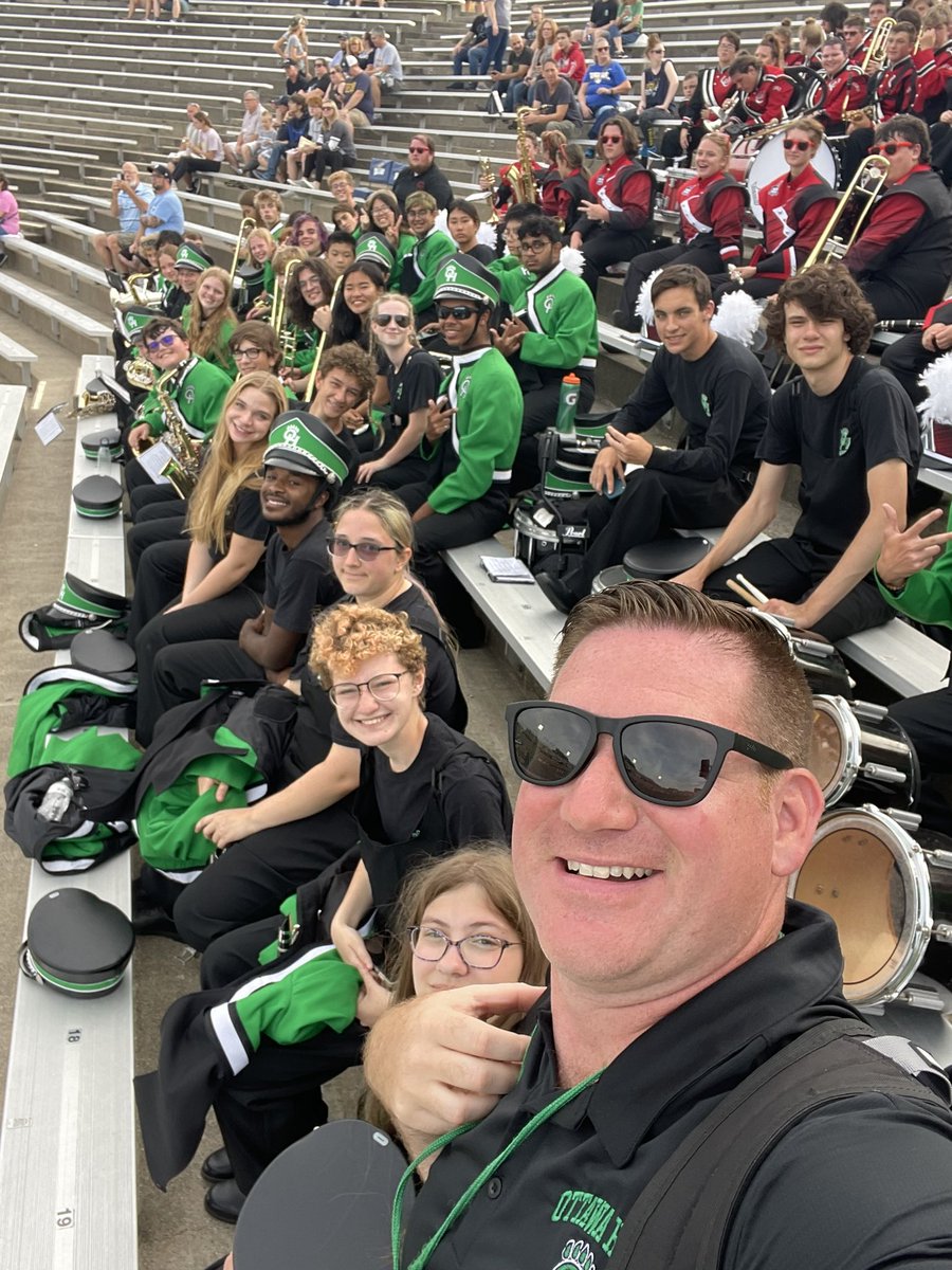 greenbearband's tweet photo. Pregame Selfie! https://t.co/Y2ov55sYzV