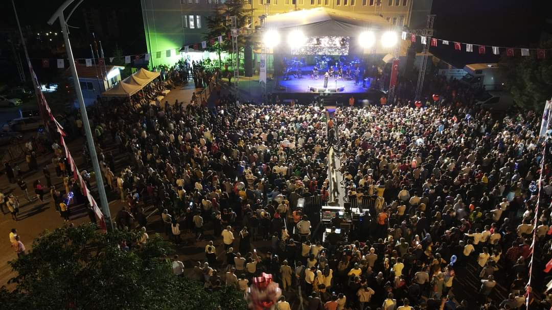 Sakarya Meydan Muharebesi ve Haymana Etkinliklerimiz Halk Müziğimizin sevilen sesi <a href="/zaraofficialtr/">ZARA</a>'nin muhteşem konseriyle devam etti.