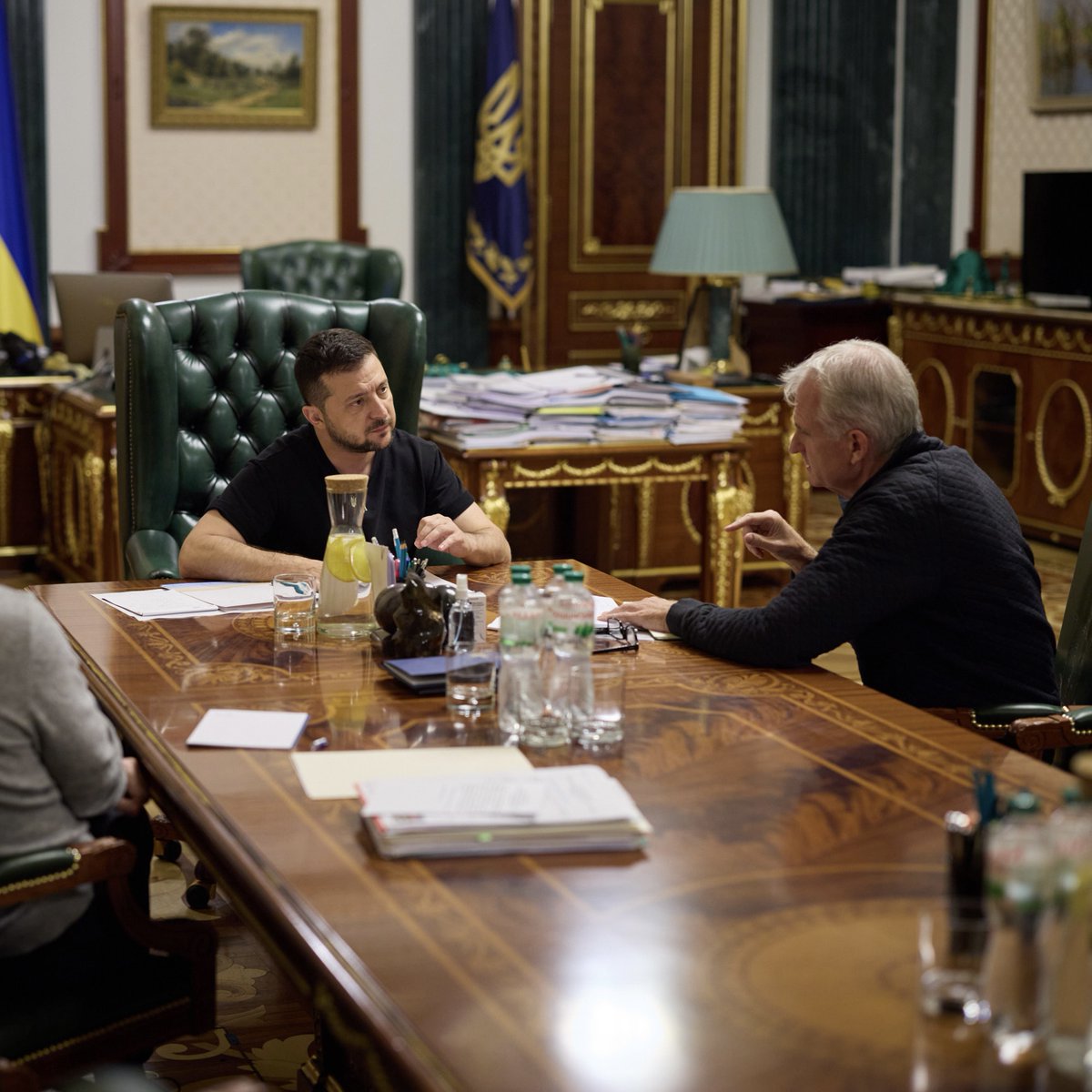 TimothyDSnyder's tweet image. The Ukrainian army is undertaking a stunningly intelligent counteroffensive, and the Ukrainian president helps me with my book about the philosophy of freedom.