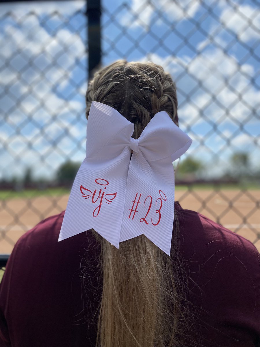 Today, we donned ribbons in memory of a special member of the Ozark softball community. 

#Team55