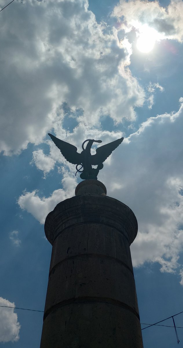 GuerreroPuma_'s tweet photo. Plaza de la Aguilita.
#BarrioDeLaMerced https://t.co/Koiy9uSTBq