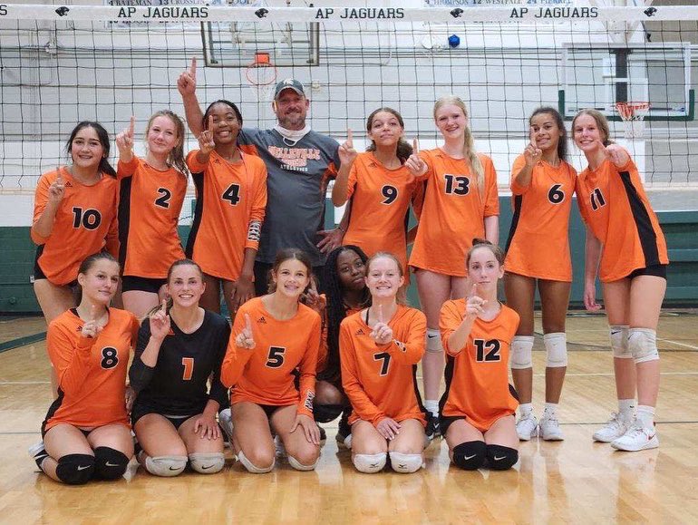 BHStigersVB's tweet photo. 🏆VARSITY AND JV WIN GOLD🏆
Congrats to Varsity for winning the Wyandotte Invitational and JV for the Allen Park Invitational! https://t.co/c5QYiN9LtI