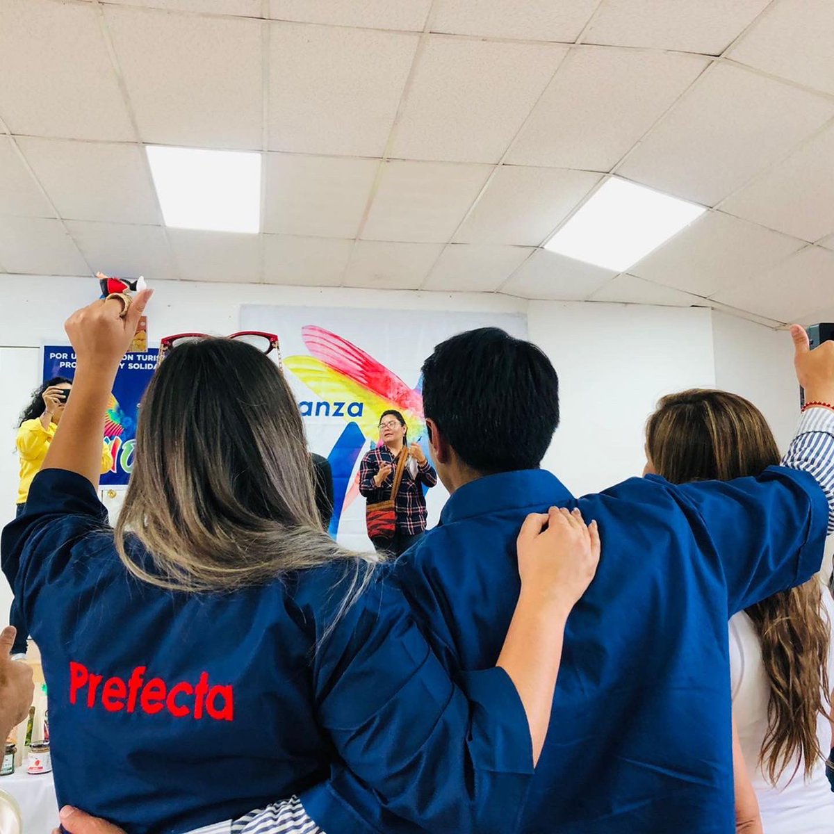 PSEcuatoriano's tweet photo. #Elecciones2023Ec 🚩 | 🙋🏽‍♀️ Tuvimos el agrado de compartir junto a varias mujeres de la parroquia Calderón en el 1er Encuentro de Mujeres Liderezas por un Calderón Turístico y Productivo 🙌🏼

Este encuentro es parte de la agenda de nuestra candidata a la prefectura @Elsa_Guerra_R 🌸 https://t.co/PxWs0W2NrL