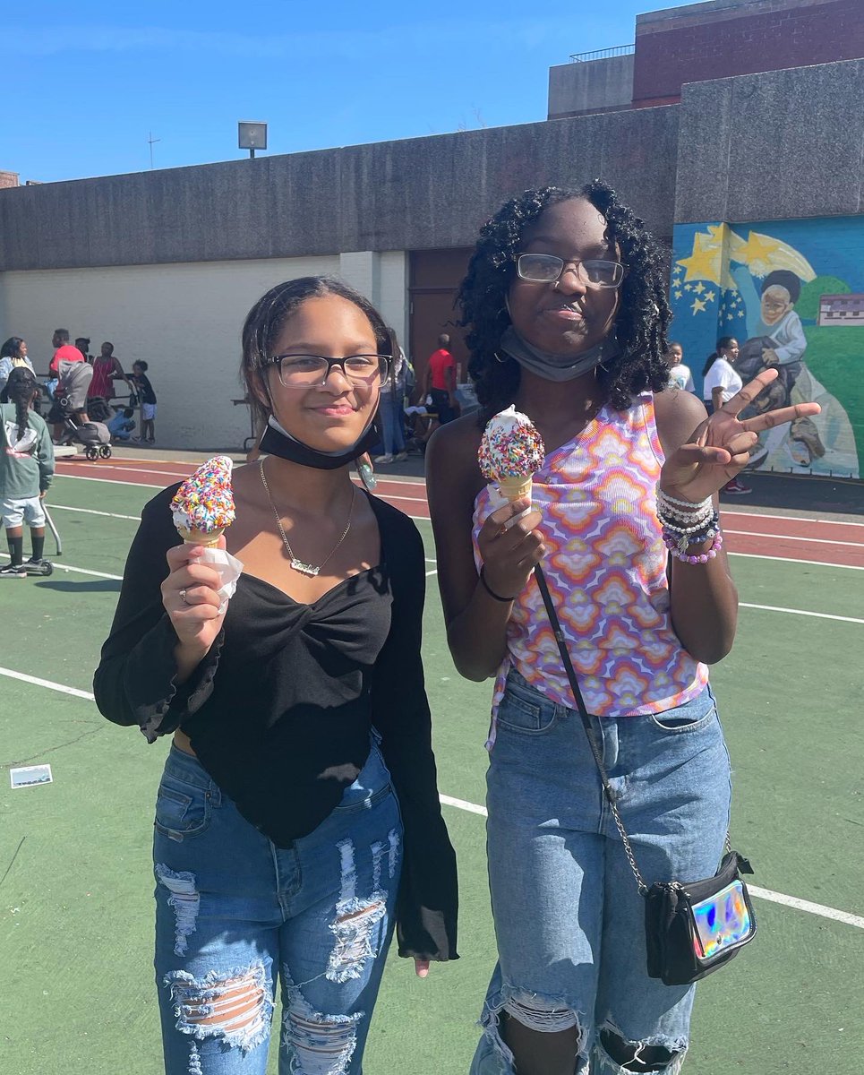 Community District 19 tweet media