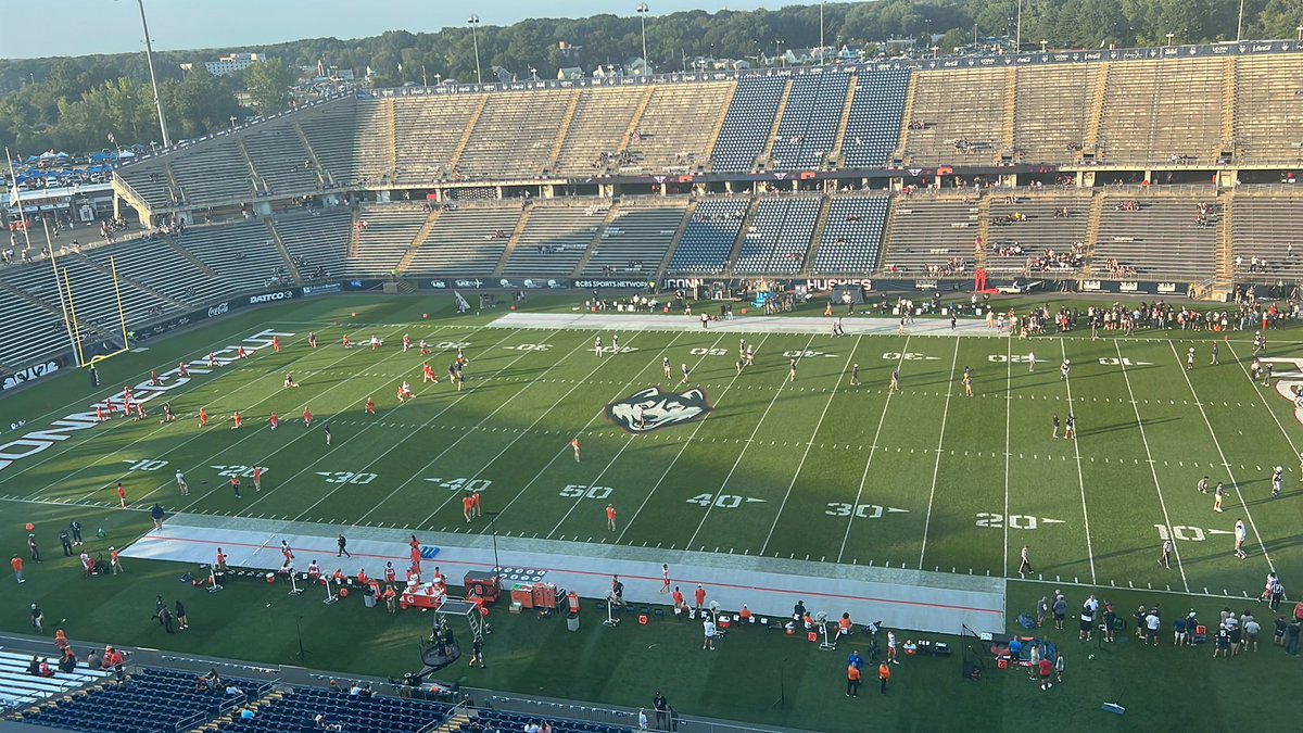 Jake Klein (@kleinjake_) on Twitter photo Back at Rentschler Field, where UConn searches for an upset of Syracuse (1-0) and a 2-1 start for the first time since 2016.
7 p.m. kick from East Hartford.
I’ll thread updates and takeaways for <a href="/newftbj/">New England Football Journal ® 🏈</a> ⬇️ Back at Rentschler Field, where UConn searches for an upset of Syracuse (1-0) and a 2-1 start for the first time since 2016.
7 p.m. kick from East Hartford.
I’ll thread updates and takeaways for <a href="/newftbj/">New England Football Journal ® 🏈</a> ⬇️