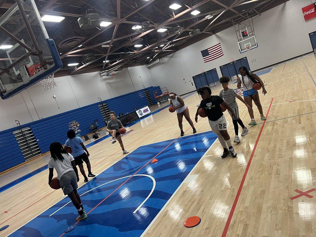 Nothin’ changed, same ole journey!

Been coaching 6 years and I haven’t went to work at all during that time!

Love what I am BLESSED to be able to provide for the youth in my city!!