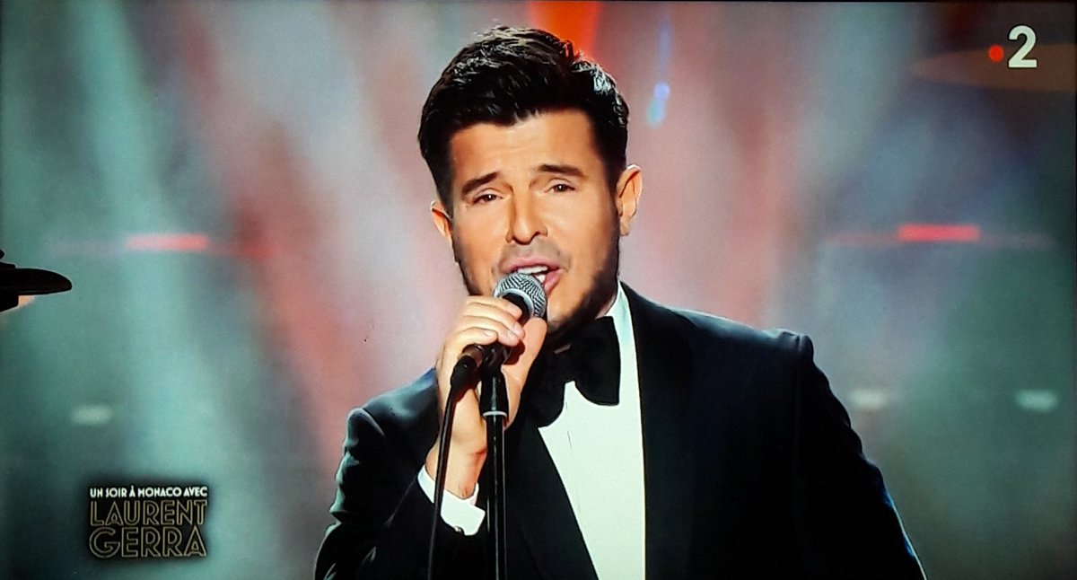 dumas_evelyne's tweet photo. @vincentniclo bonheur❤vous revoir ce soir #unsoiràMonaco @France2tv @LaurentGerra @Dany_Brillant écouter ce magnifique medley  bel hommage à Charles Aznavour🎼🎤et votre sublime interprétation de #dislui #feelings #DixAnsDejà 💿🎶🎤❤Merci🙏Bisous🌹❤ https://t.co/ucl02Sgxwl