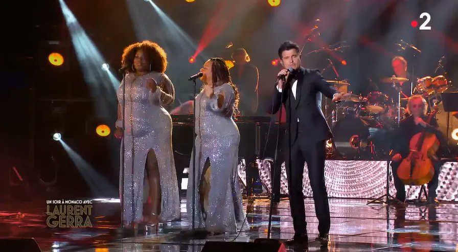 dumas_evelyne's tweet photo. @vincentniclo bonheur❤vous revoir ce soir #unsoiràMonaco @France2tv @LaurentGerra @Dany_Brillant écouter ce magnifique medley  bel hommage à Charles Aznavour🎼🎤et votre sublime interprétation de #dislui #feelings #DixAnsDejà 💿🎶🎤❤Merci🙏Bisous🌹❤ https://t.co/ucl02Sgxwl
