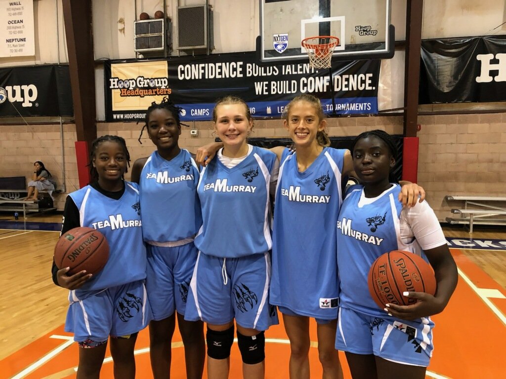TM_LadyPumas's tweet photo. Team Murray at " Just Us Girls: Tournament. 5 strong 💪 https://t.co/jS9YUogpu4