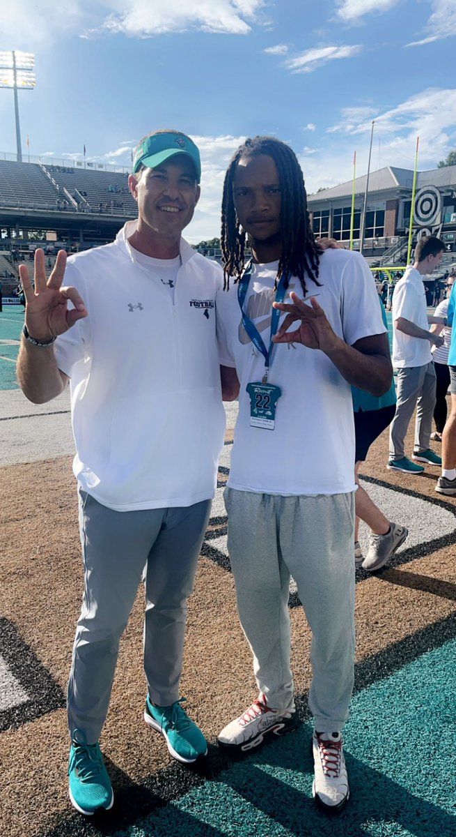 After an awesome talk with Coach Chadwell, I am excited and blessed  to announce my first offer from Coastal Carolina University! Chants Up! <a href="/CoastalFootball/">Coastal Football</a> <a href="/CoachMattPearce/">Matt Pearce</a> <a href="/BallAtTheBeach/">Coastal Football Recruiting</a> <a href="/coachmjdixon/">Malcolm Dixon</a> <a href="/TBredFootball/">South Aiken Football</a>