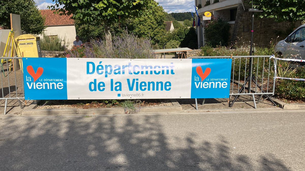 Épreuve cycliste cet après-midi soutenue par <a href="/departement86/">Département de la Vienne</a> à #senillé-saint-sauveur .