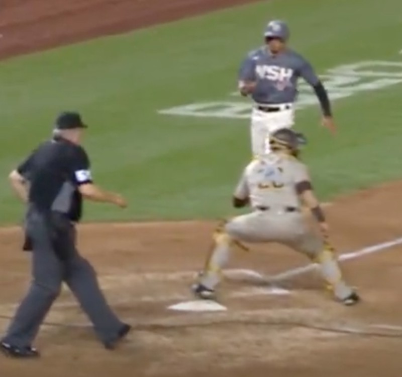 thinkpitch's tweet photo. Bob Melvin Ejected After Call Overturned to Illegally Blocking the Plate
▸ https://t.co/e7FPAv8R24
#BlockHome #CatcherBlocks #BusterPoseyRule https://t.co/rviJ0n1HvP