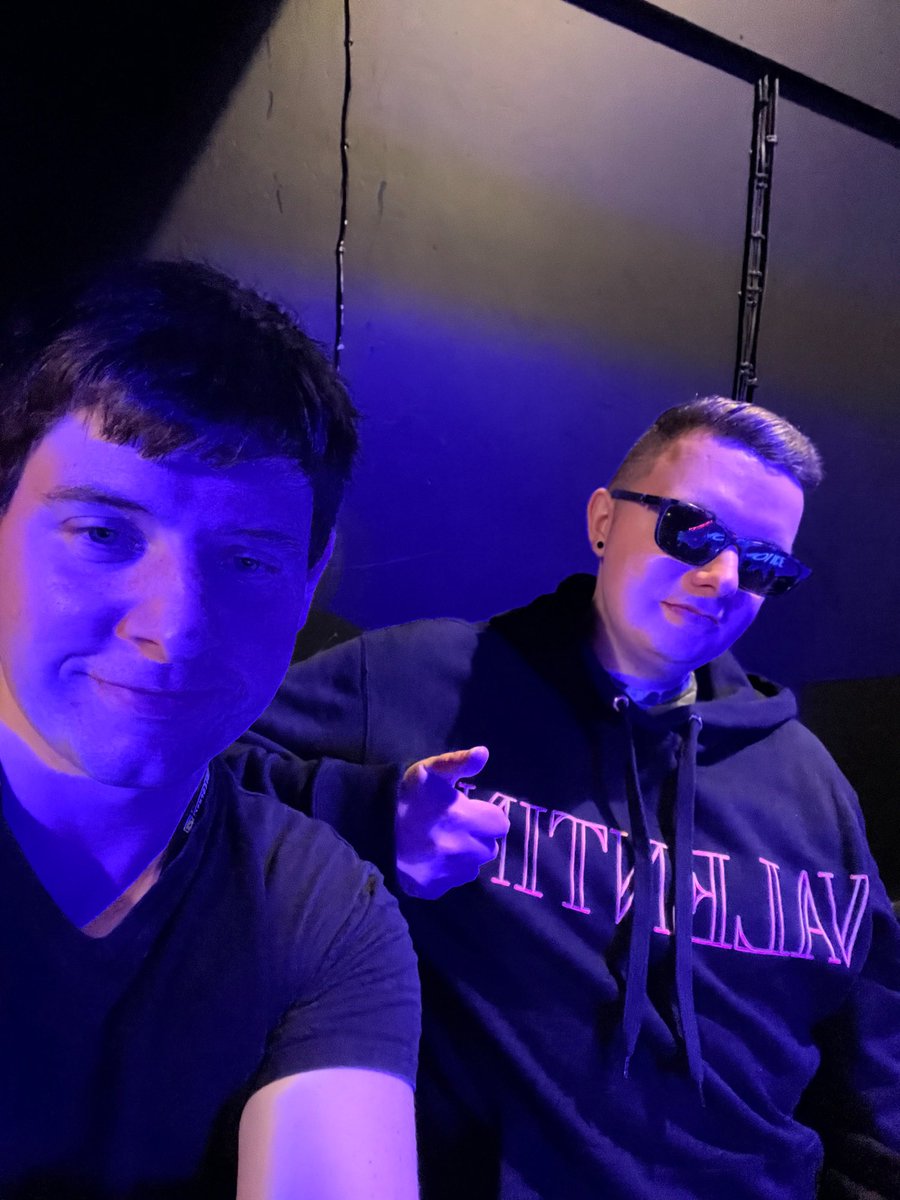 CoasterJoey's tweet photo. Honoured to be just below the Royal Box with the @Pleasure_Beach staff for the #HotIce finale! A great turn out! Good luck to the amazing skaters, you’ll smash it! #ThisIsHotIce #FinalCurtainCall 🔥❄️ https://t.co/tdn85B9TEi