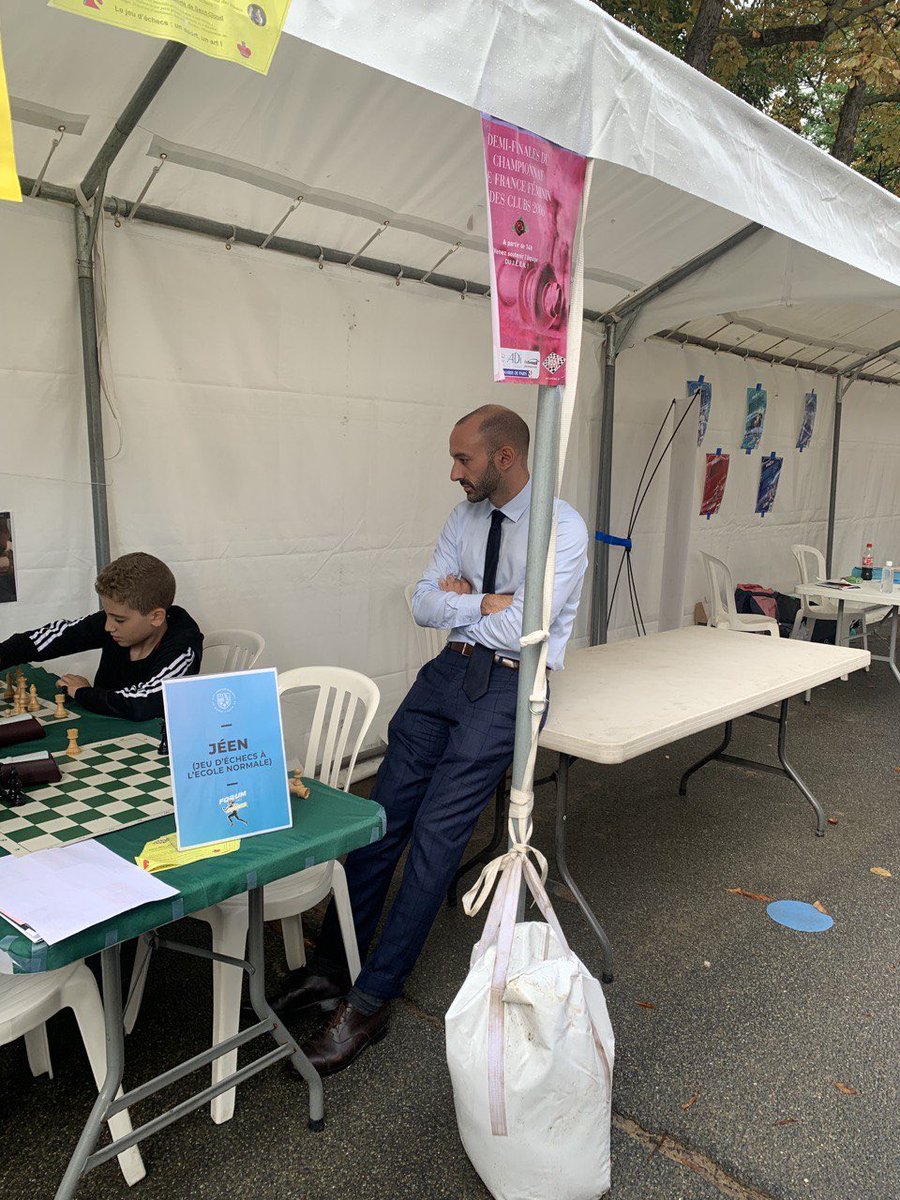 benjaminhaddad's tweet photo. Un peu de pluie, mais pas assez pour ternir la bonne humeur des responsables d’associations sportives du #16. Merci à tous pour votre accueil et votre engagement. https://t.co/bSaykAeJ3w