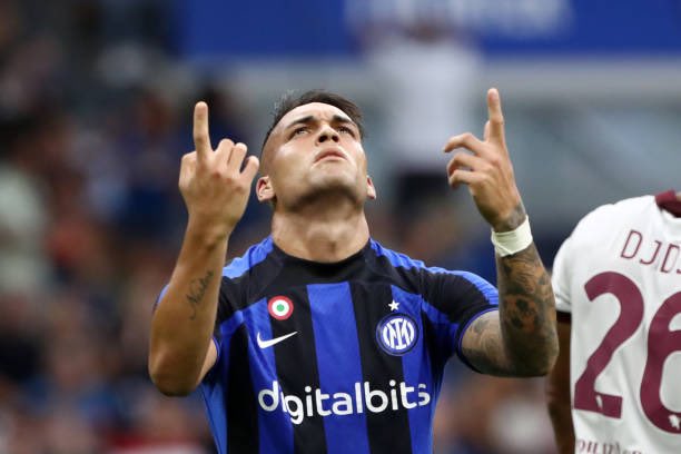90ordnasselA's tweet photo. Lui è l’Inter. https://t.co/qAkkOZISMi