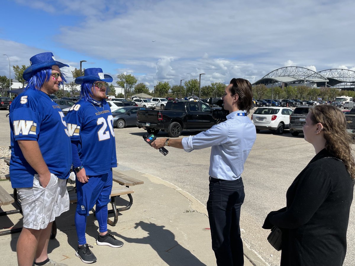 rbdreger's tweet photo. CTV @CTVNews decided to show up and ask a few questions about the #banjobowl @Wpg_BlueBombers @sskroughriders #firstnten https://t.co/0md5HGv1OD