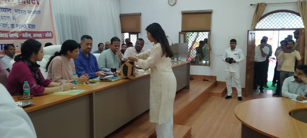 Shivanibundel55's tweet photo. #NitiAayog
Our 1st Interraction with Our Hounrable Joint Secretary Shri ShailendraDwivedi Nitiayog & Crew was phenomenal
To bring back the lost glory of India's own Ber ( Indian Jujube) #abrosaa
With the Aim
Today's Food Security Tomorrow's Food Sovereignty. https://t.co/pd084T6tRt