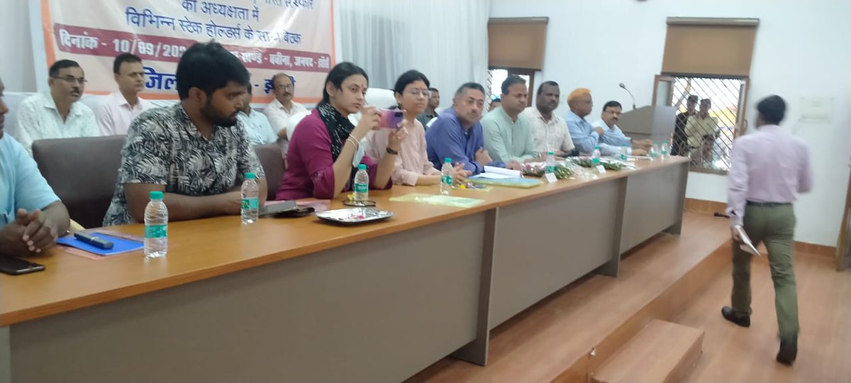 Shivanibundel55's tweet photo. #NitiAayog
Our 1st Interraction with Our Hounrable Joint Secretary Shri ShailendraDwivedi Nitiayog & Crew was phenomenal
To bring back the lost glory of India's own Ber ( Indian Jujube) #abrosaa
With the Aim
Today's Food Security Tomorrow's Food Sovereignty. https://t.co/pd084T6tRt