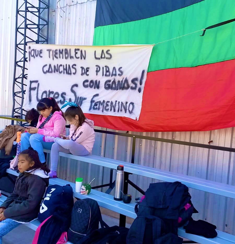 coorfutfem's tweet photo. ¡Palpitamos San Luis! ✊🏽 Torneo y pre encuentro en el Polideportivo Lucía Cullen - Padre Mugica. Venite a pasar la tarde.

Ya juegan Nueva Unión y Flores Sur ⚽️ https://t.co/c5nt4Hu3rN