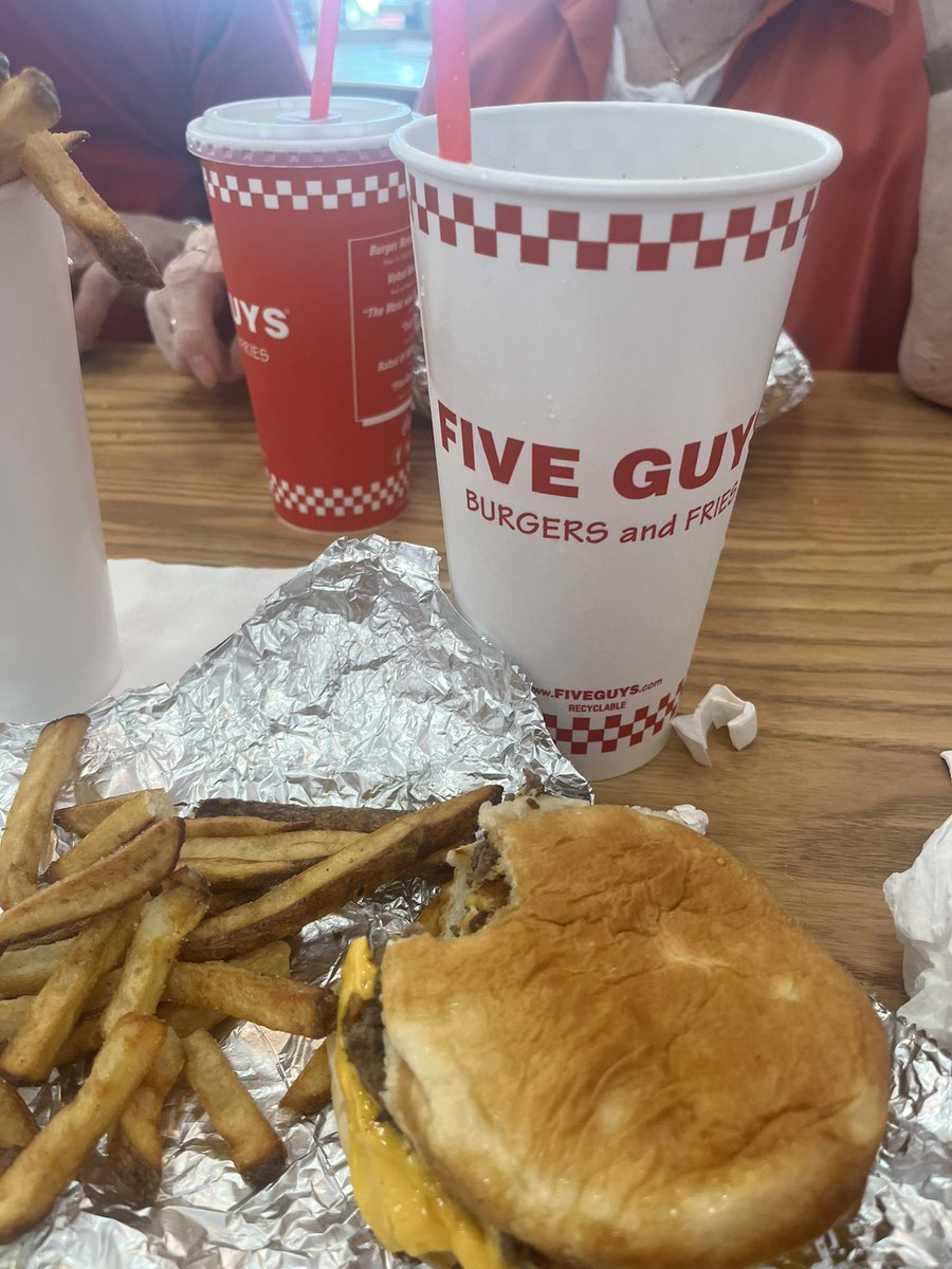 Thanks to Dan Beaulieu and <a href="/FiveGuys/">Five Guys</a> of SWFL for supporting Kids Minds Matter of <a href="/SWFLChildrens/">Golisano Children’s Hospital of Southwest Florida</a>  I did my part!  Stop by today!