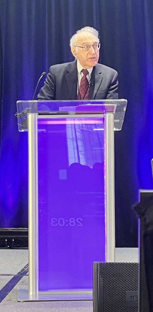 AkhilNarangMD's tweet photo. Dr David Mehlman needs no introduction (except to Twitter). He’s a stalwart of the #EchoFirst lab @NorthwesternMed @NMCardioVasc and has been present at every #EchoNU conference for the past 43 years! Amazing educator for generations of trainees! https://t.co/1MtGQvlncS