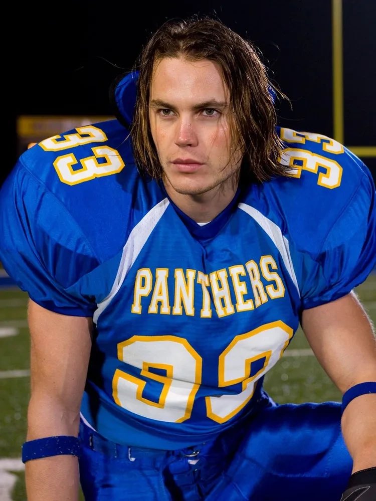 ChrisC561's tweet photo. Zach out there lookin like real life #TimRiggins #FridayNightLights https://t.co/3P4ayerkDJ