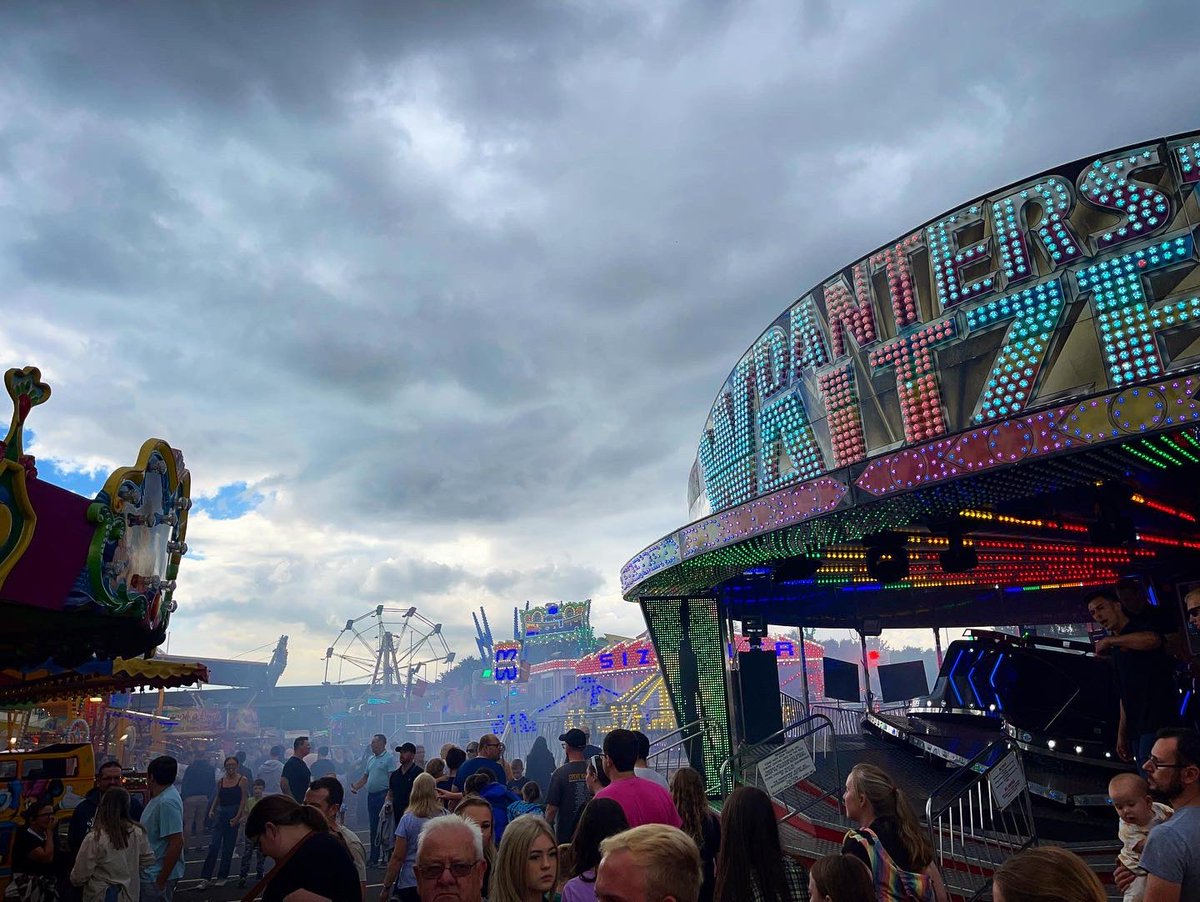evieengland's tweet photo. Fun at the funfair earlier this afternoon. #NeathFair https://t.co/gs6nWJ3x7c