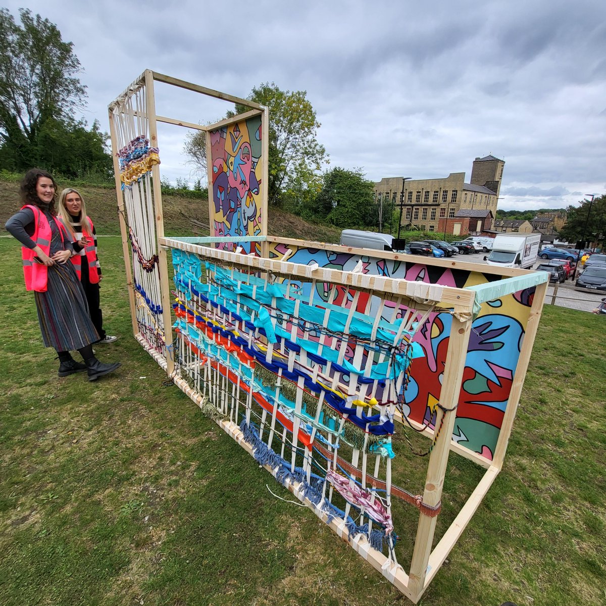 sunnybankmills's tweet photo. Thanks to everyone that came along to the Mill today for Heritage Open Days. The kids loved weaving on our new Mini 1912 Mill - made by our brilliant Sonia. Come along tomorrow for Vintage Fair, Open Studios and more.
#SunnyBankMills #Farsley #Leeds #LeedsEvents #LeedsWeekend https://t.co/x3YietoY3O