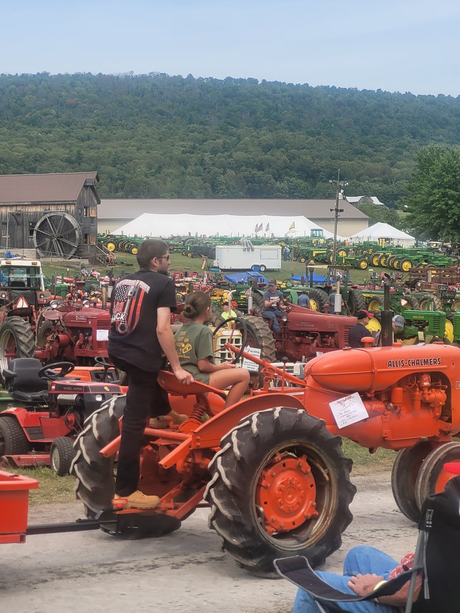 ZeiglerForPA's tweet photo. Stopped by the Nittany Antique Machinery Association's Fall Show near Penn's Cave and Wildlife Park. Heck of a flea market happening there. And a parade! #HD171 #ForABetterTomorrow https://t.co/LpiBpHwoJl