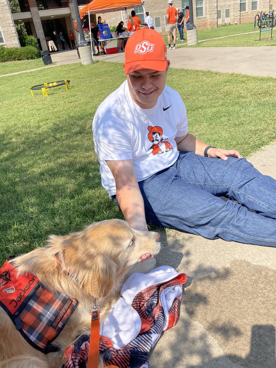 A little #okstate tailgate before <a href="/CowboyFB/">OSU Cowboy Football</a> 

GO POKES!  #pettherapy