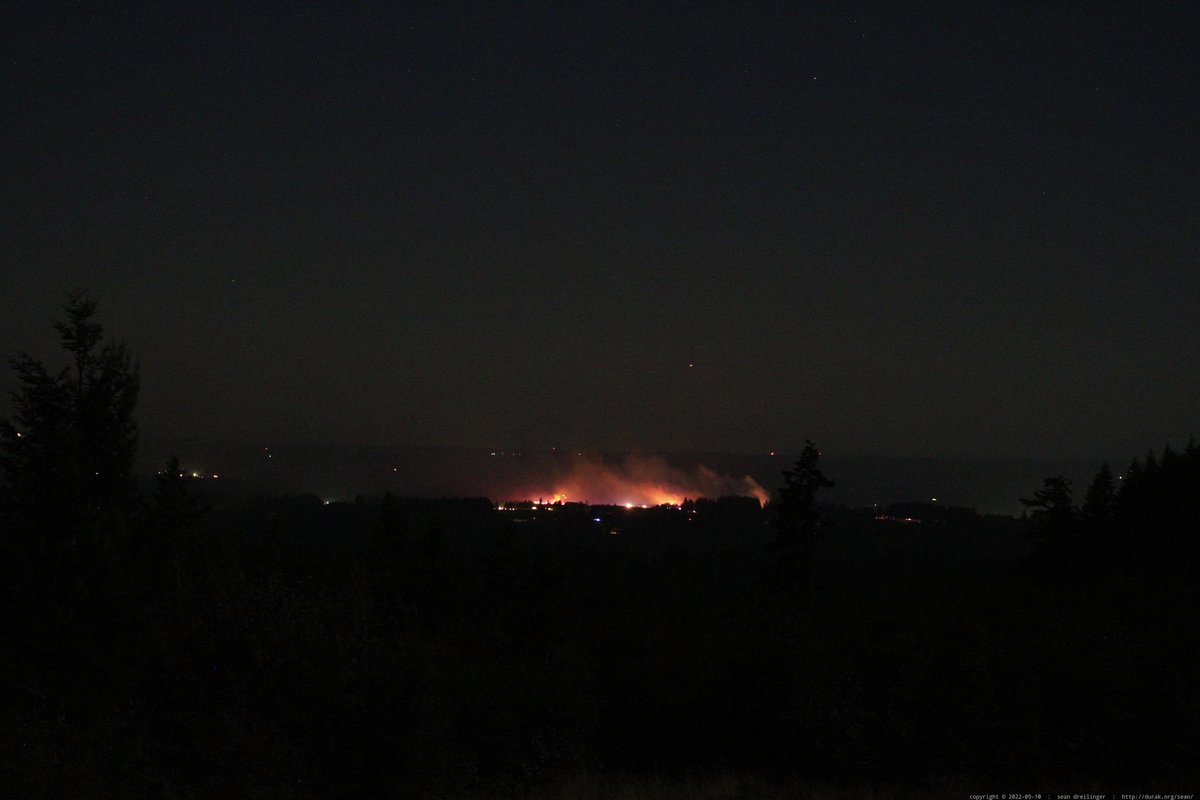 RadRachelLove's tweet photo. My husband Sean Dreilinger @sed was able to take some much better photos using a real camera last night. Here are some shots of the #McIver fire in Estacada from our back deck in Beavercreek, OR about 3 miles away. Thank you SO MUCH to @clackamasfire for containing this!!! 🔥🔥🔥 https://t.co/fFePlJ4E29