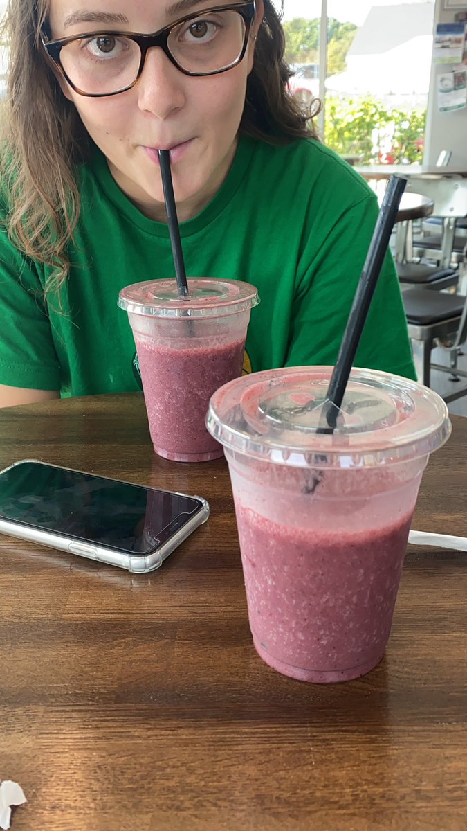alybarr13's tweet photo. Helping myself to a smoothie https://t.co/z2JkCfRznP
