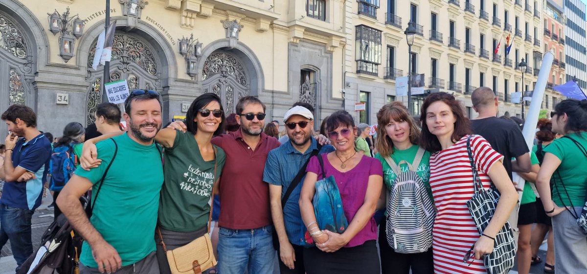 LibresYEduca2's tweet image. Y después de clamar por la escuela pública, aquí estamos, en la @RevoltosaMadrid. No nos van a quitar la alegría. #ManiEducacionPublica10S
