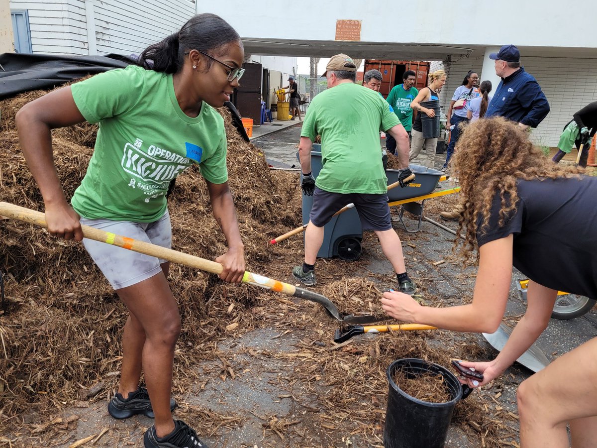 NFL Green tweet media