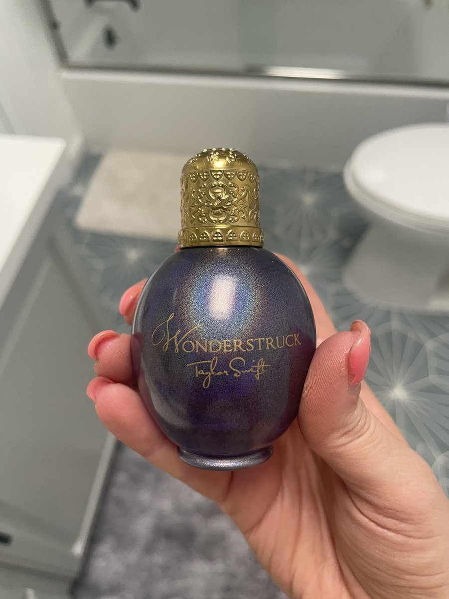 heldyourpride's tweet photo. swifties that still have this perfume get presale next tour https://t.co/F0kIWGoJKH