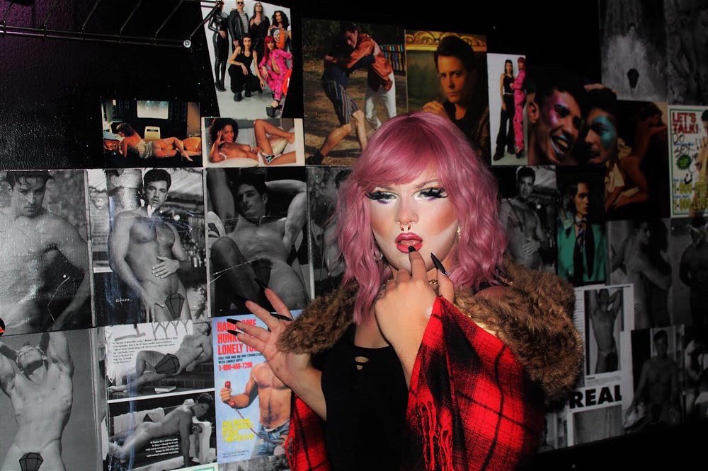 SatinaSpawn's tweet photo. What’s happening, doc? 
.
.
#drag #dragqueennc #dragqueen #dragnc https://t.co/k1uIBvmBzH